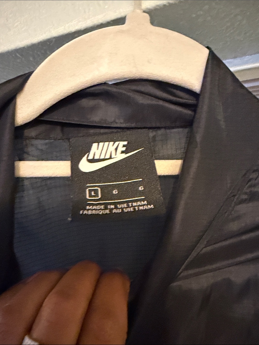 Nike Black Full-Zip Hooded Windbreaker Jacket with Swoosh - Picture 2 of 5